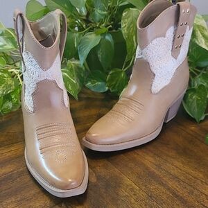 Sugar Murray3 Western Pull On Booties